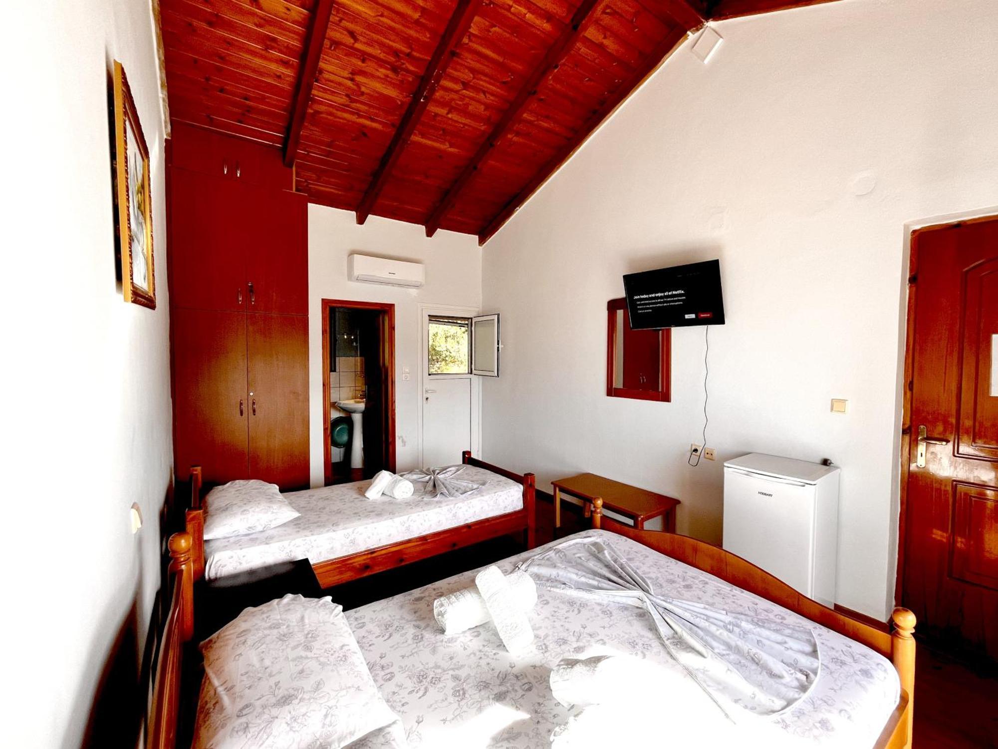 Sea Horizon House Alexis Hotel Himara Kültér fotó